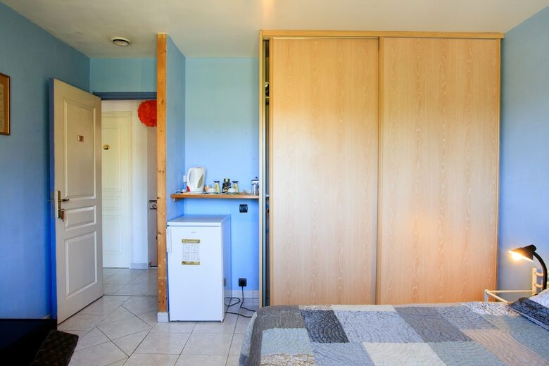Bed & Breakfast Le Cabanon de R�gine - Chambre D'h�tes