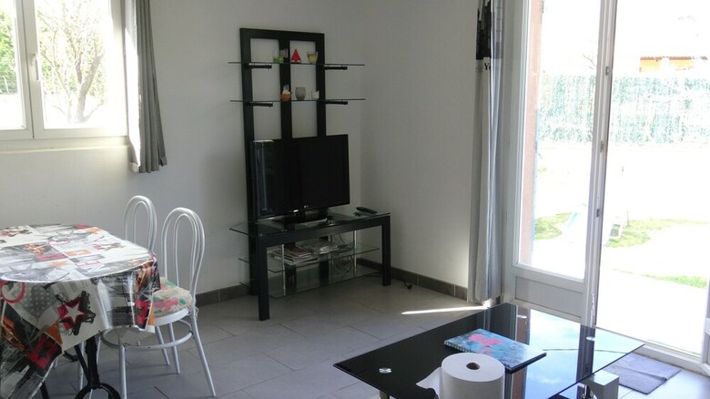 Le Cabanon De R�gine - G�te