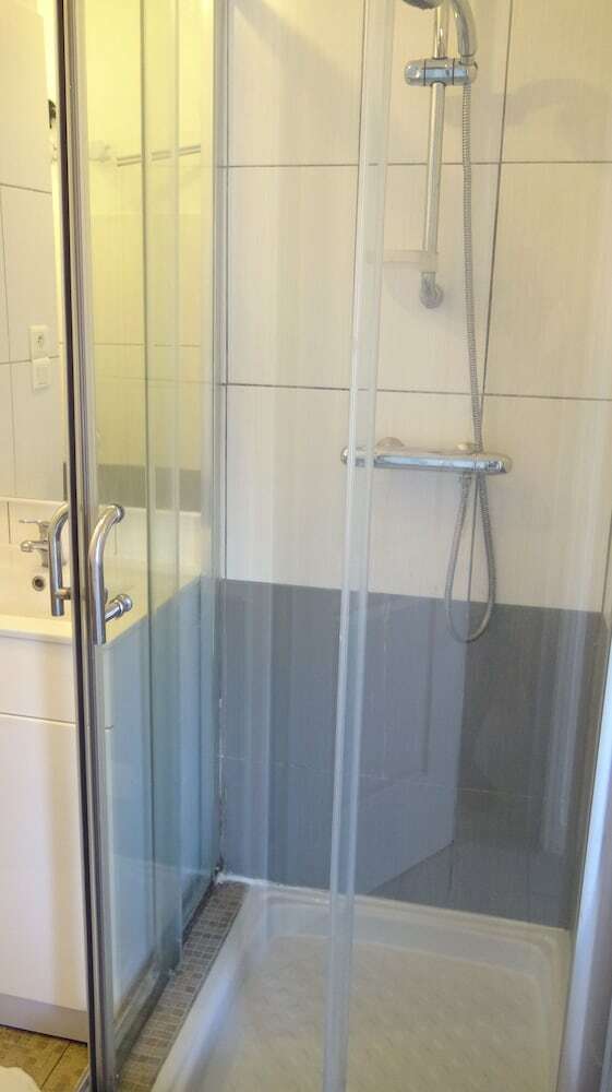 Le Cabanon De R�gine - G�te