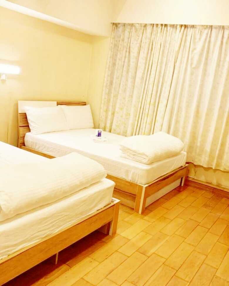 Hotel Taj Super Deluxe