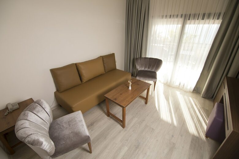 Neopol Hotel Deluxe