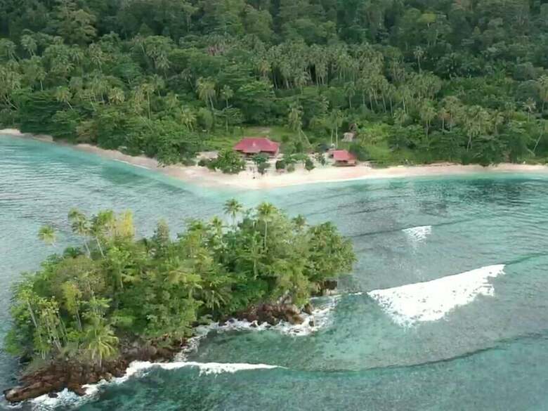 Hotel Nusa Nalan Beach Resort