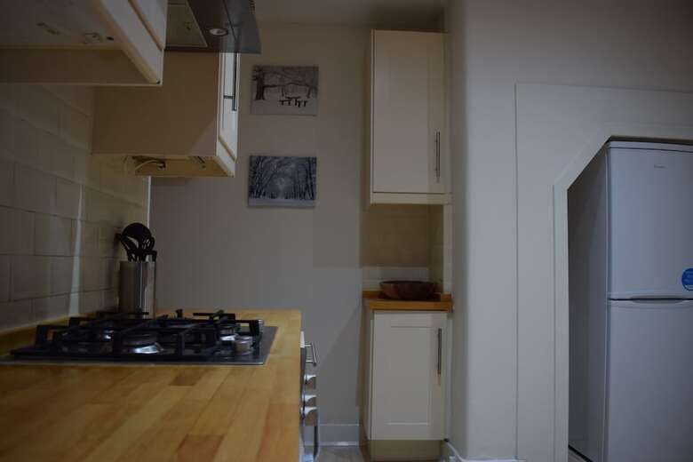 North London Spacious 2 Bedroom Apartment