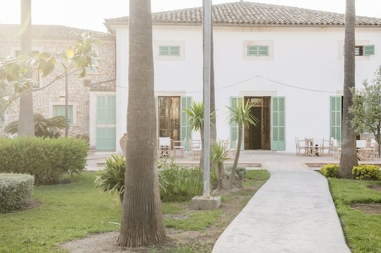Bed & Breakfast Curolla Petit Hotel