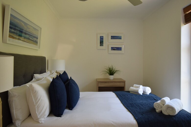 Spacious 3 Bedroom Apartment In Cape Town