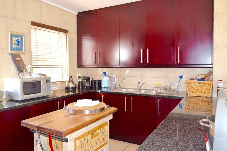 1 Bedroom Apartment By The Ocean