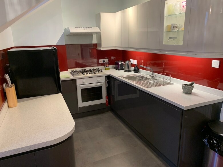 Apartamentos 1 Bedroom Flat In Central Location