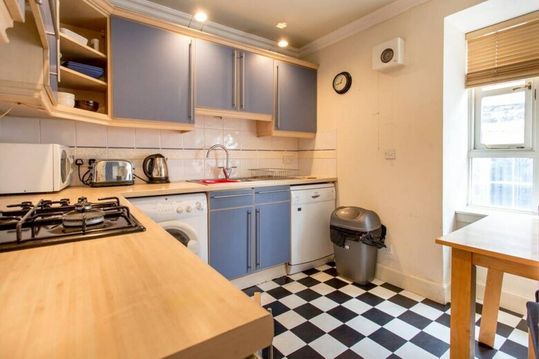 Apartamentos 2 Bedroom Home By Leiths Shore