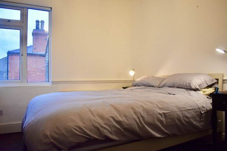 Beautiful 3 Bedroom Terraced House With Garden