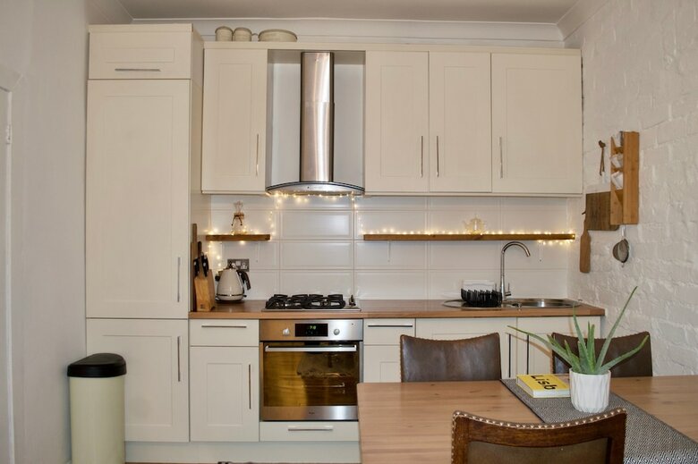 2 Bedroom Apartment In Dalry Edinburgh