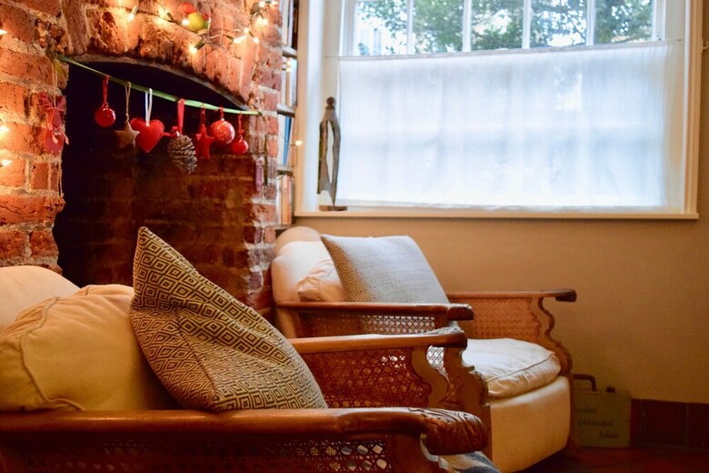 1 Bedroom Historic Cottage In Kentish Town