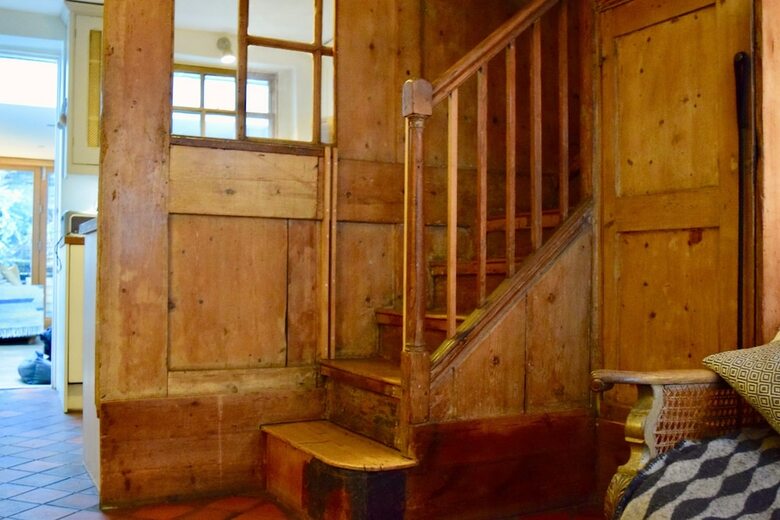 1 Bedroom Historic Cottage In Kentish Town