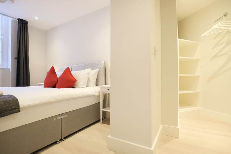 Modern 2 Bedroom Pimlico Apartment