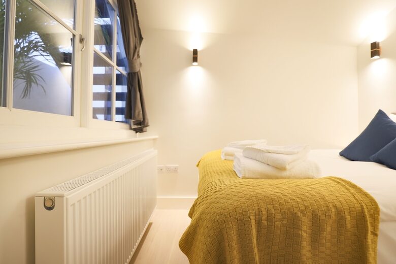 Modern 2 Bedroom Pimlico Apartment