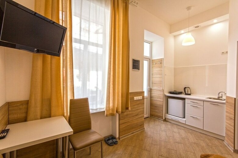 Smart Apartment Shpitalna 13a