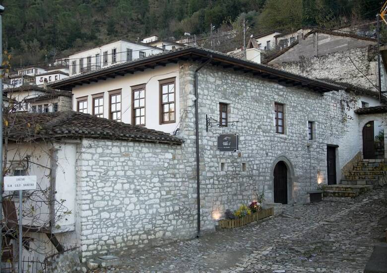 Hotel Villa 4 Bed & Breakfast