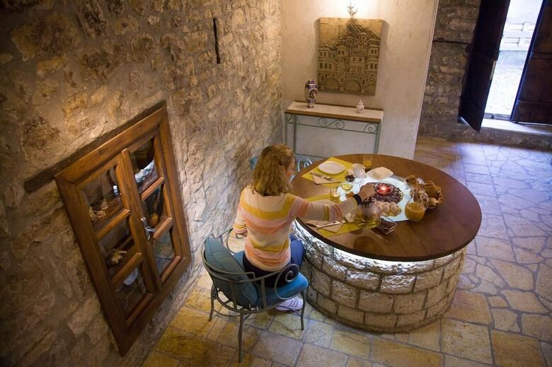 Hotel Villa 4 Bed & Breakfast