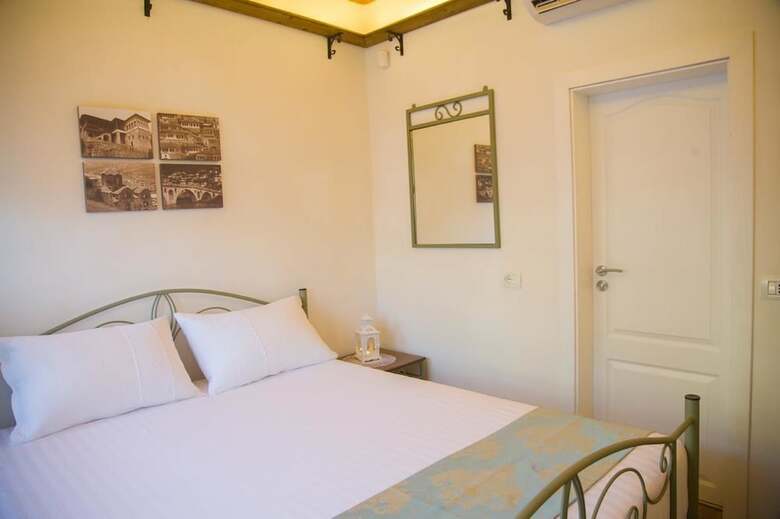 Hotel Villa 4 Bed & Breakfast