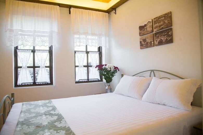 Hotel Villa 4 Bed & Breakfast