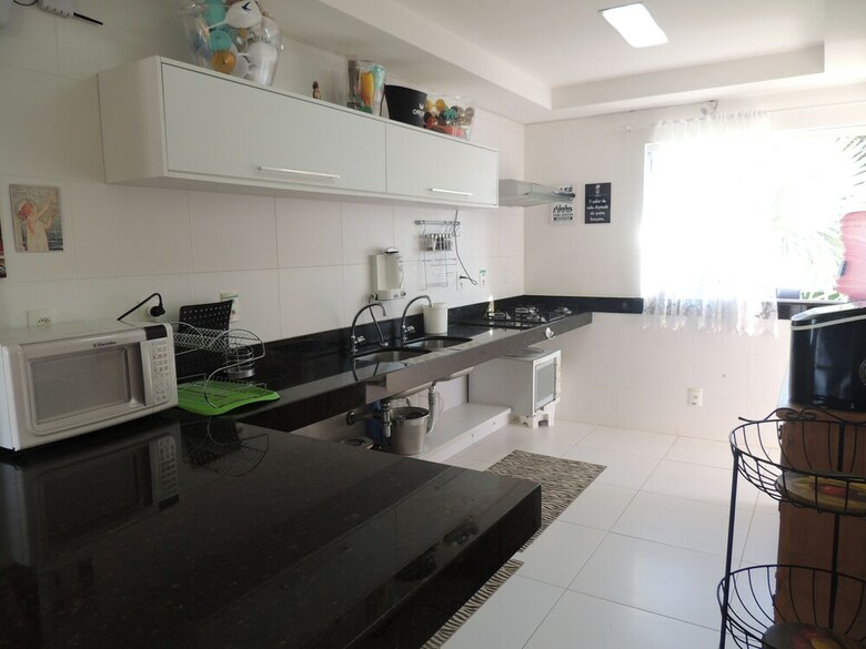 �tima Casa Com Vista Para A Praia de Manguinhos