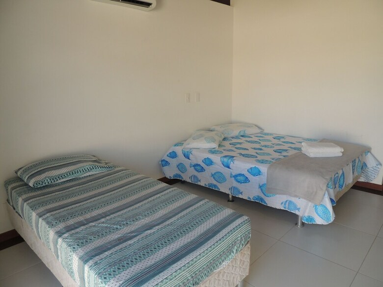 �tima Casa Com Vista Para A Praia de Manguinhos