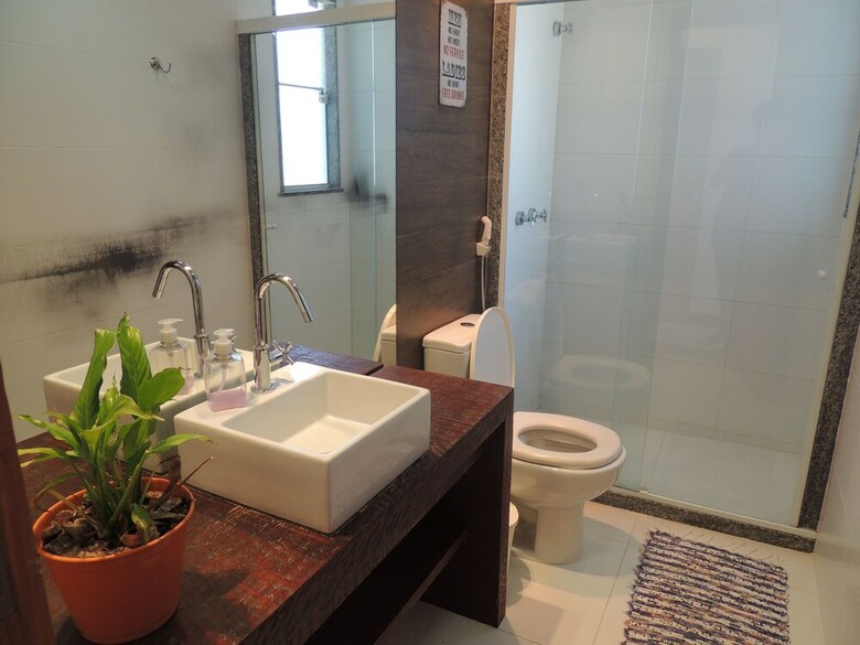�tima Casa Com Vista Para A Praia de Manguinhos