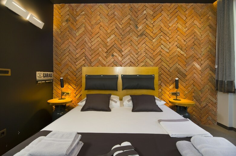 Hotel Split Industrial Design Rooms