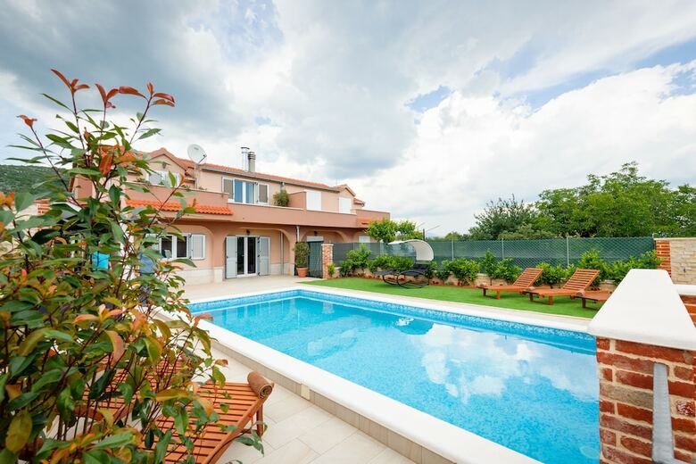 Villa Vision