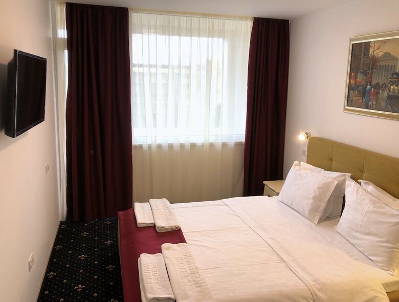 Agora Hotel