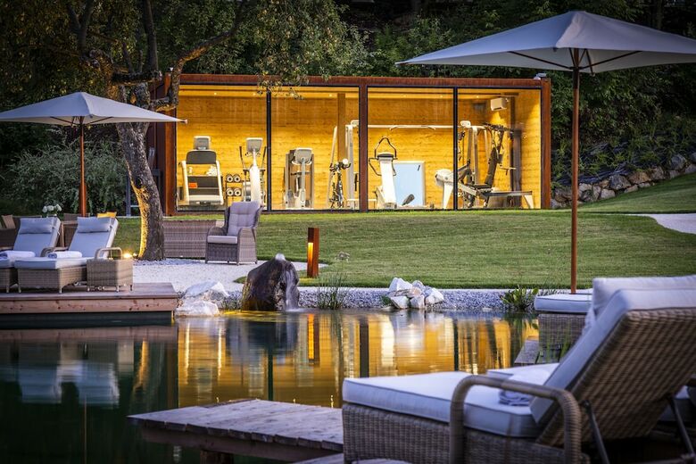 Apartamentos Golden Hill Country Chalets & Suites