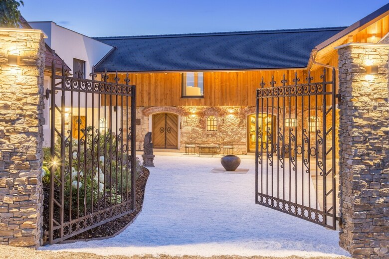 Apartamentos Golden Hill Country Chalets & Suites