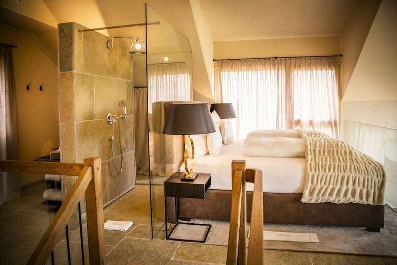 Apartamentos Golden Hill Country Chalets & Suites
