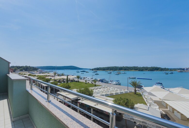 Apartments Riva