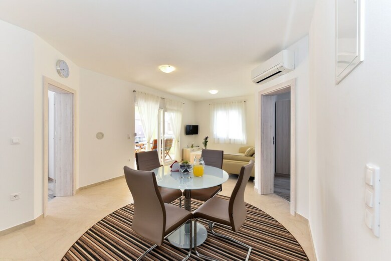 Apartments Ana