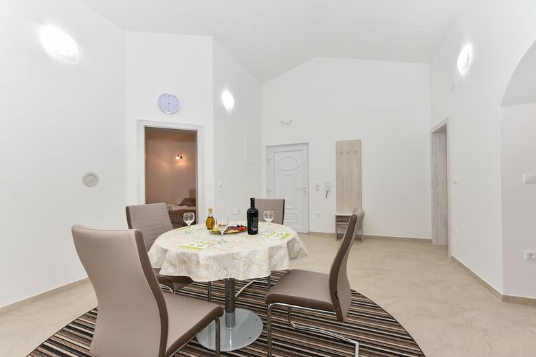 Apartments Ana