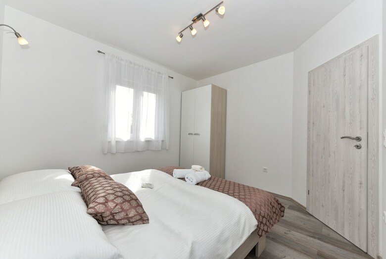 Apartments Ana