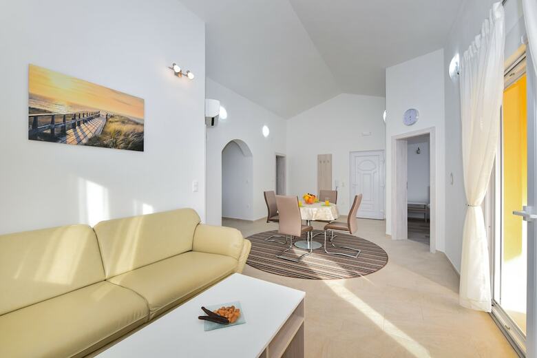 Apartments Ana