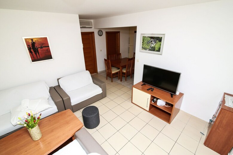 Apartments Mara
