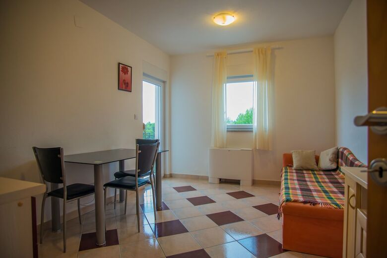 Apartments Nina