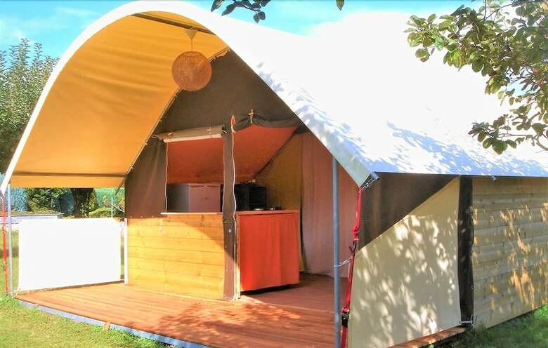 Camping Des Rives Des Corbieres
