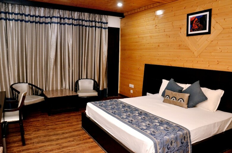 Hotel Coral River Resort