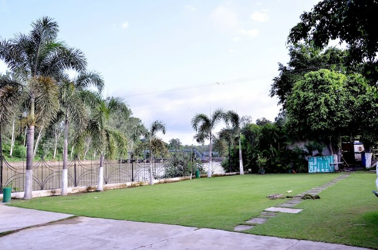 Hotel Coral River Resort
