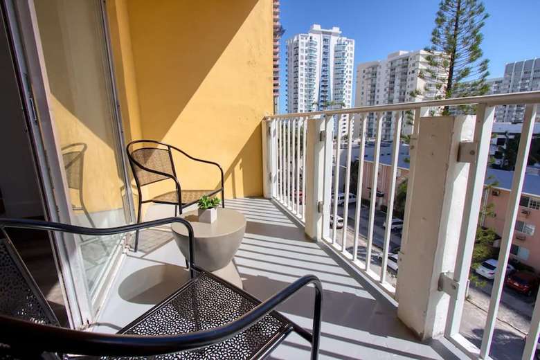 Suites At 23 Palms By Rocketstay