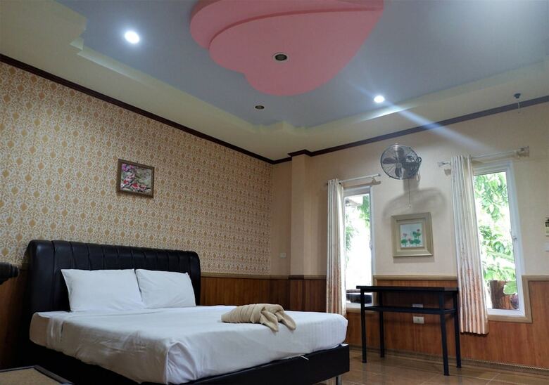 Hotel Suwanna Riverside
