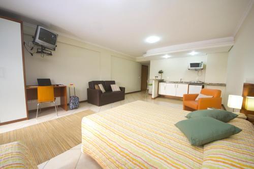 Metropolis Apart Hotel