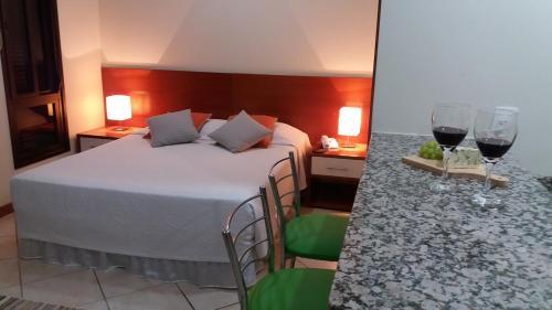 Metropolis Apart Hotel