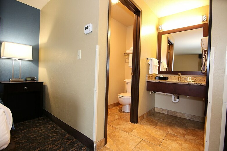 Hotel Comfort Inn & Suites