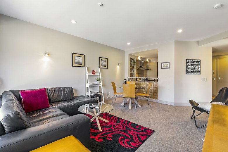 Zodiak's Spacious One Bedroom Apartment