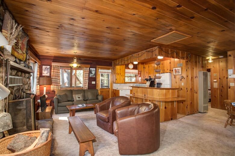 Creekside Cabin