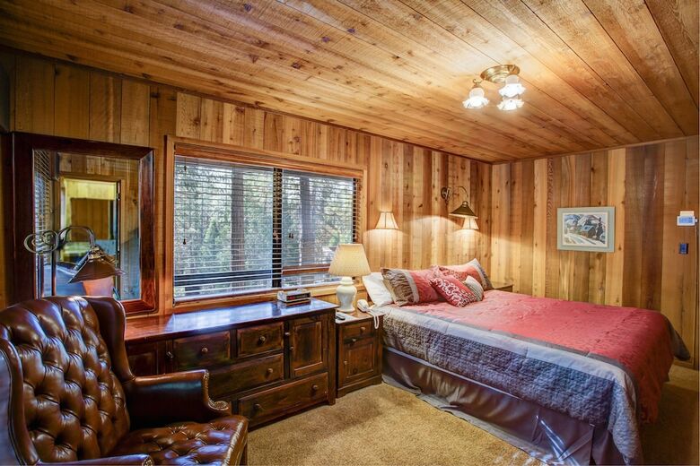 Tyler's Timber Lodge